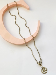 Collar cadena plateada con dije SHIRLEY - Gabriella Capucci