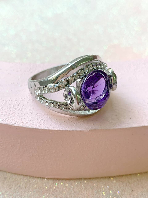 Anillo con piedra violeta NINA - comprar online