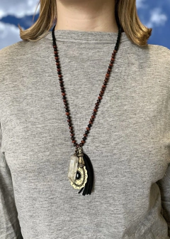 Collar largo con dijes ARUBA en internet