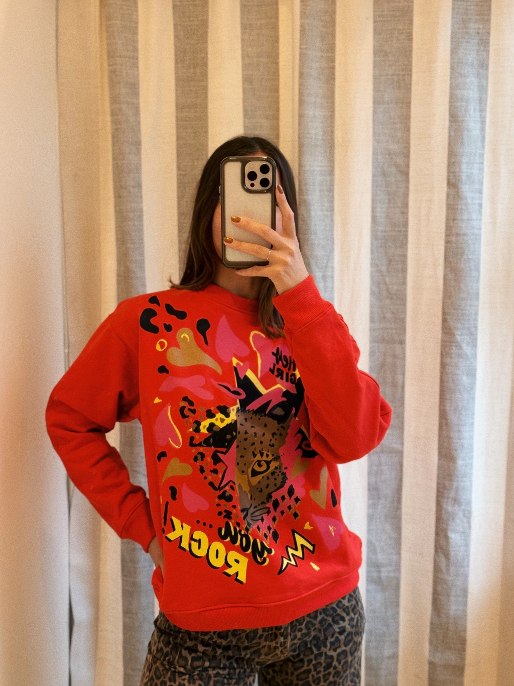 Buzo Salvaje Rojo