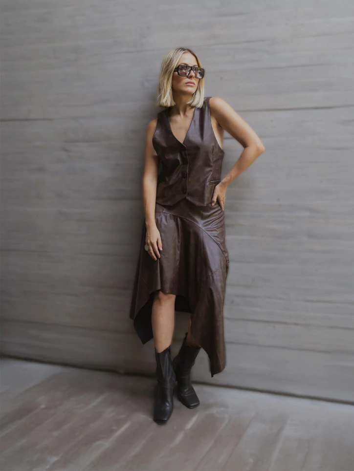 <p><span style="font-size: 14px">RAÍCES URBANAS |</span></p>