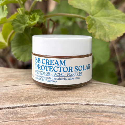 BB CREAM - PROTECTOR SOLAR CON COLOR - FP 30