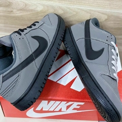 Tênis Masculino Dunk Low Pro Cinza Preto na internet