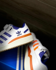 Tênis Masculino Forum Low Branco Azul Laranja na internet