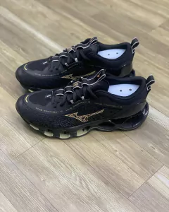 Tênis Masculino Wave Prophecy 13 Preto Dourado na internet