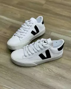 Sapatênis Feminino Veja Branco Preto - comprar online