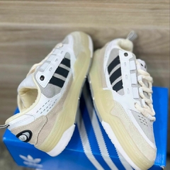 Tênis Adidas ADI2000 Branco Bege na internet