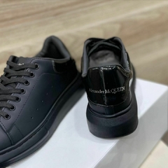 Tênis Masculino Alexander McQueen Preto na internet