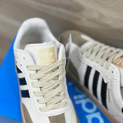 Tênis Adidas Samba Branco Preto Bege na internet