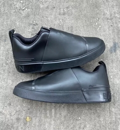 Tênis Masculino Balmain Preto Fechado na internet
