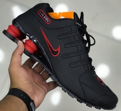 Tênis Masculino Shox 4 Molas NZ Preto Vermelho