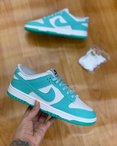 Tênis Feminino SB Dunk Low Verde