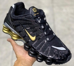 Tênis Masculino 12 Molas Preto Dourado