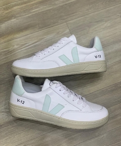 Tênis Feminino Vert V12 Turquesa - comprar online