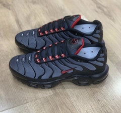 Tênis Masculino Air Max TN Plus Preto Vermelho - comprar online