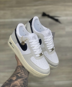 Tênis Feminino Air Force One Creme Preto Branco