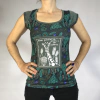 GANGA Remera parche PAVO REAL VERDE TALLE XS