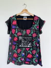 REMERA PARCHE - FLORES CRAYÓN - Queda solo XL! - comprar online