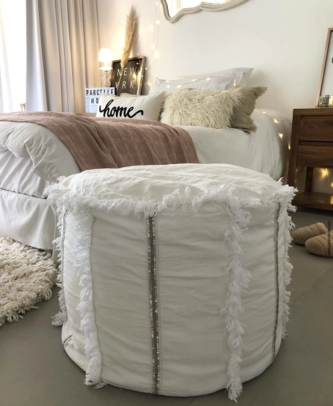 Funda puf con lentejuelas y flecos