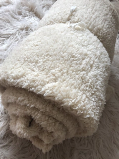 Manta de corderito (2 plazas o queen) - comprar online