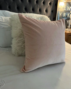 Almohadón pana rosa 50x50