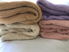 Manta de corderito (2 plazas o queen)