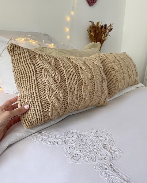 Almohadón tejido beige