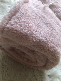 Manta de corderito (2 plazas o queen) en internet