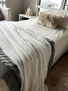 Pie de cama/ manta gasa algodón (dos plazas y queen)