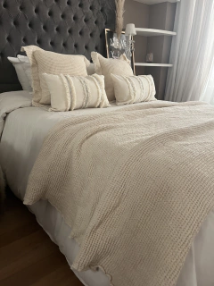 Almohadón waffle crudo desflecado en internet