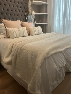 Manta de corderito (2 plazas o queen) en internet