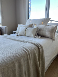 Almohadón borlas - comprar online