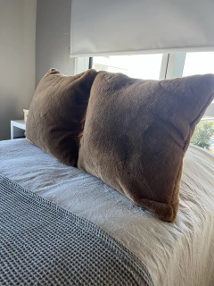 Almohadón Paris piel camel - tienda online