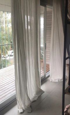 Cortina en gasa de algodón para riel