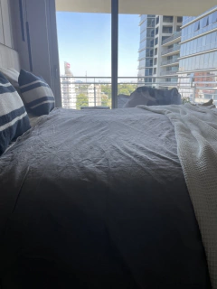 Cubre edredon liso reversible (color un lado y el otro off white)