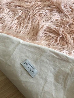 Alfombra corazón pelo rosa viejo - comprar online