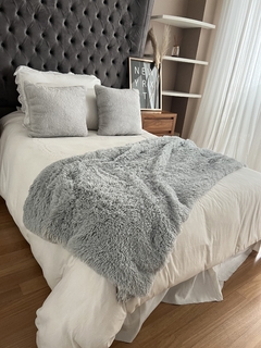 Pie de cama ultra soft gris (para plaza y media y 2 plazas) - comprar online