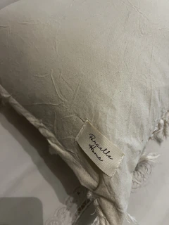 Almohadón flecos y lentejuelas doradas - Parcelle Home