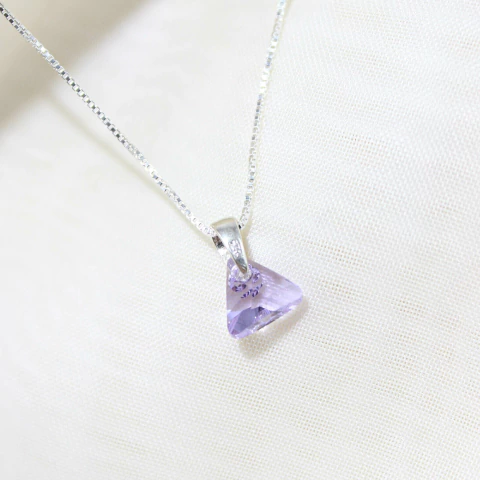 Dije Triangulo 8 mm - buy online