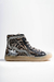 Zapatilla GOODI PRINT en cuero con diseño de estampado animal y detalles en glitter plateado
