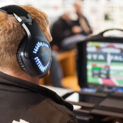 Auricular Onikuma K1 B Pro Gaming Alta Compatibilidad Multiples Plataformas con USB+3,5mm Led Mic Mute Negro/rojo - Auriculares