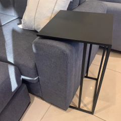 Mesa Auxiliar Simmon Negra en internet