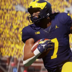 EA SPORTS COLLEGE FOOTBALL 25 PS5 DIGITAL PRIMARIA - FluoGames