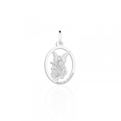 Pingente em prata com a figura de um anjo da guarda, com design vazado e detalhe em relevo.