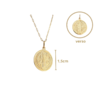Colar folheado em ouro com medalha de São Bento, medindo 1,5cm, pendurado em corrente de 50cm.