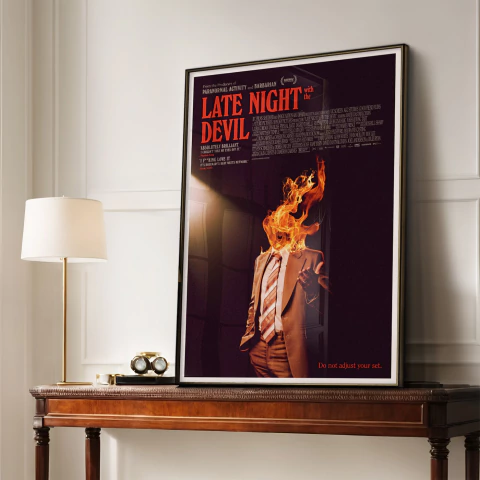 Cuadro Late Night with the Devil - Cameron Cairnes/Colin Cairnes - comprar online