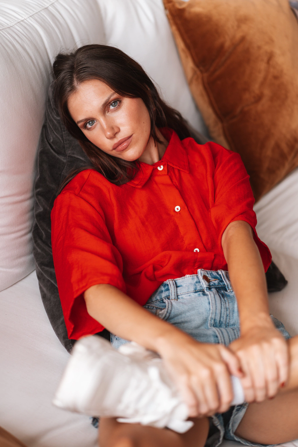 SAMANTHA MANGAS CORTAS