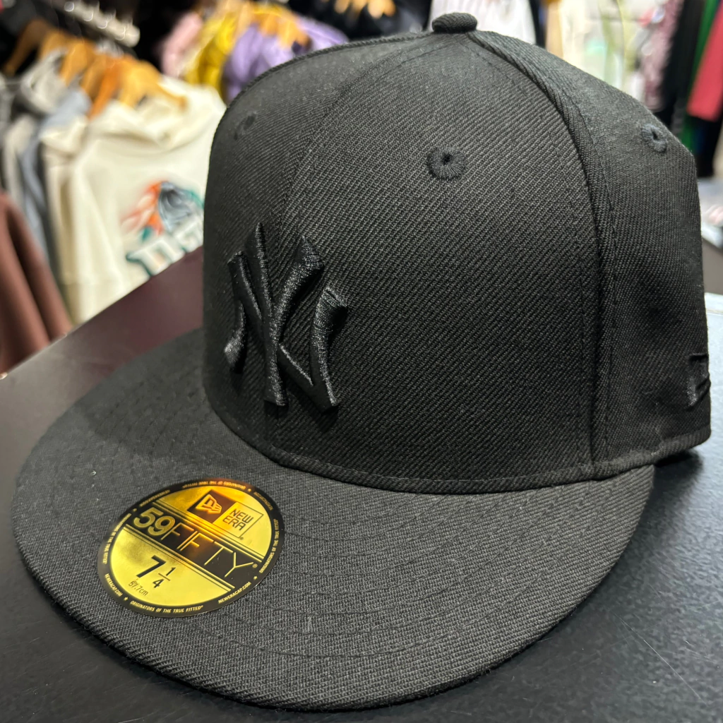 YANKEES BLACK 59 FIFTY (7 1/4 )