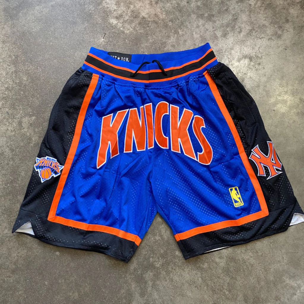 SHORT KNICKS