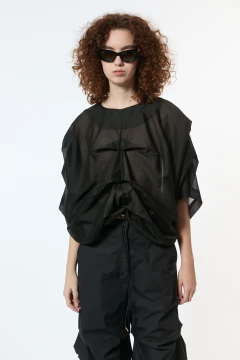 BLUSA ANTISTAR NEGRA en internet